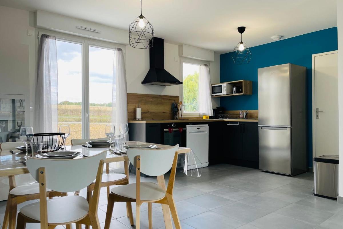 Spacious modern house near the Golf of Ardrée - Housity