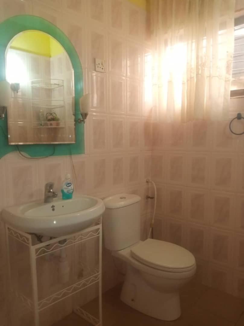 Cheerful and spacious 1-bedroom house - Housity