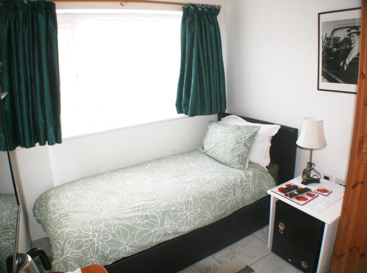 Woodside Lodge - Housity
