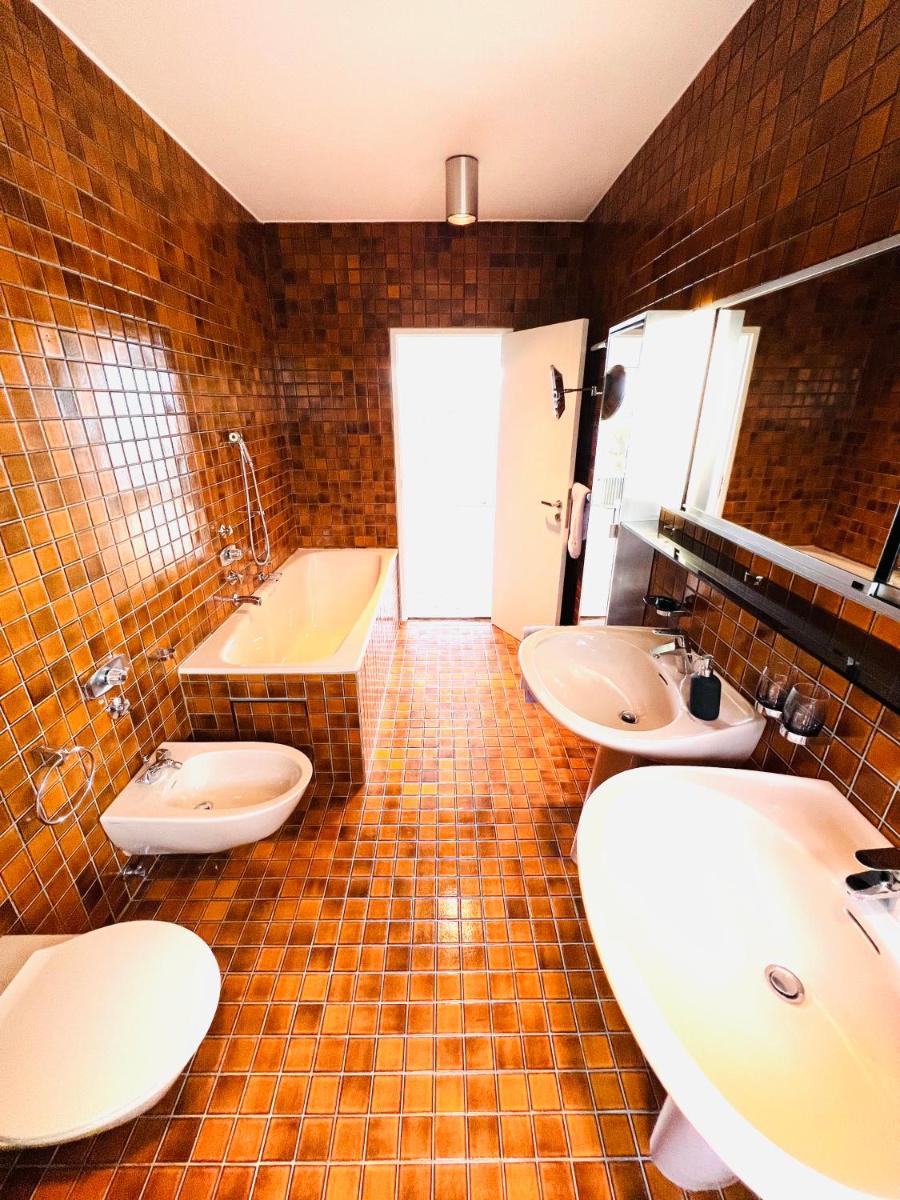 Deluxe Doppelzimmer in Villa Pforzheim mit Gym - Housity