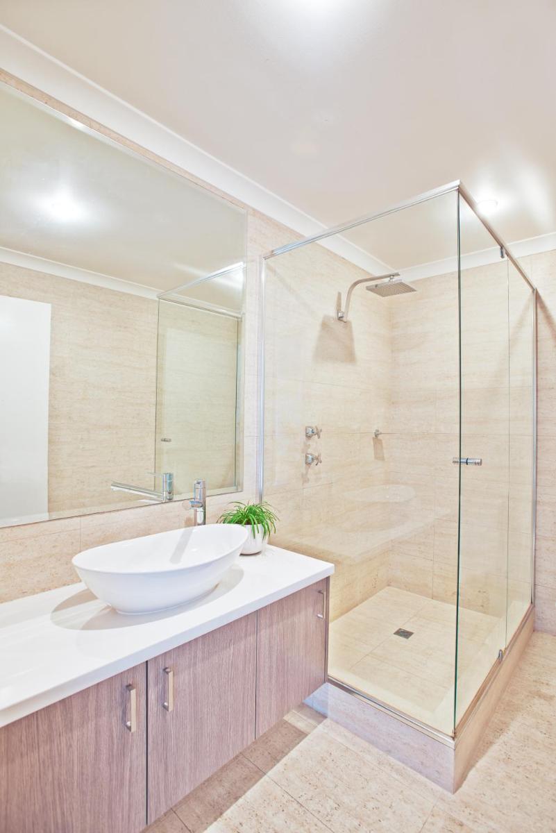 Cottesloe Beach Hotel - Housity