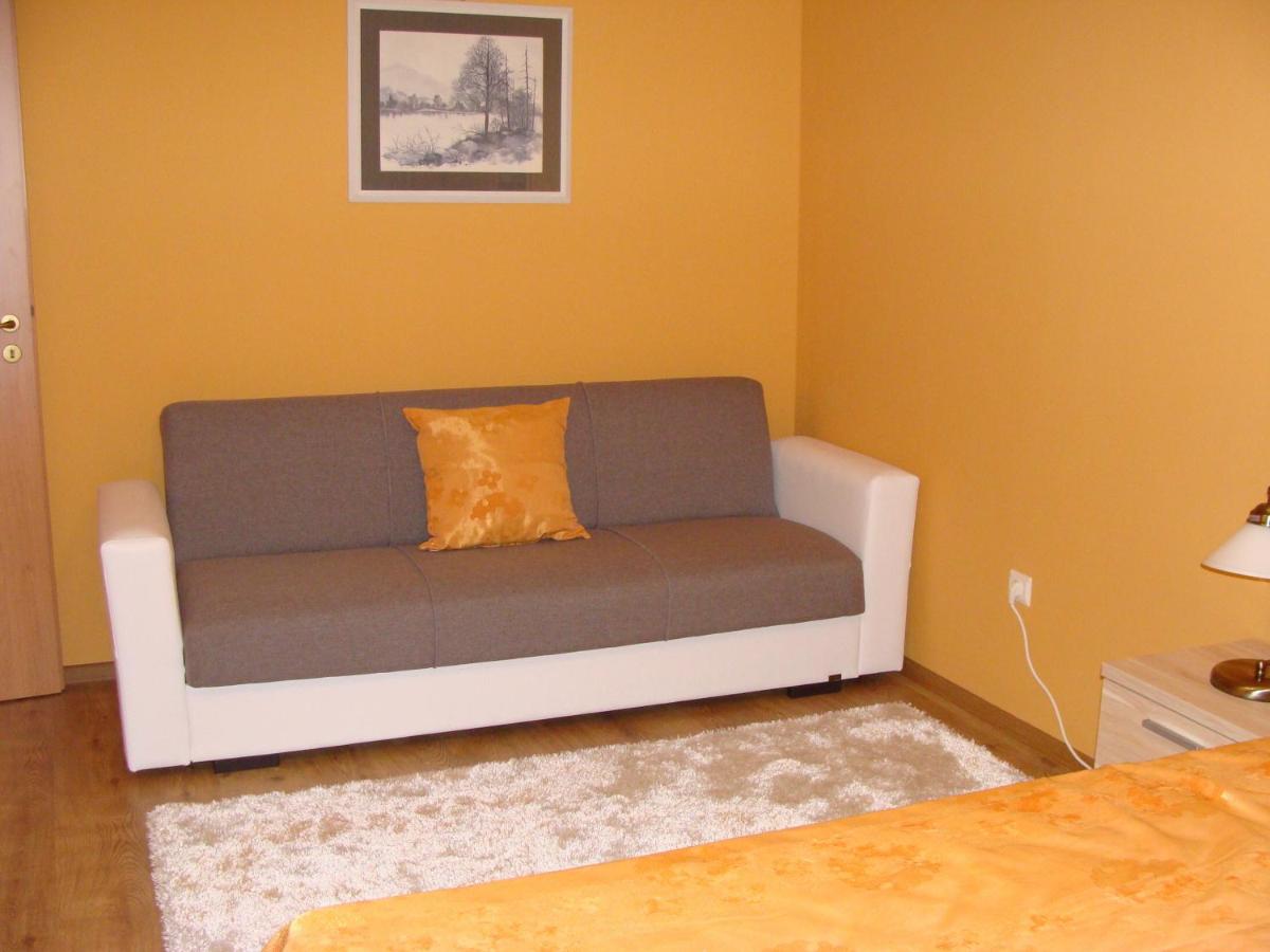 Centrum Business Apartman Szekszárd - Housity