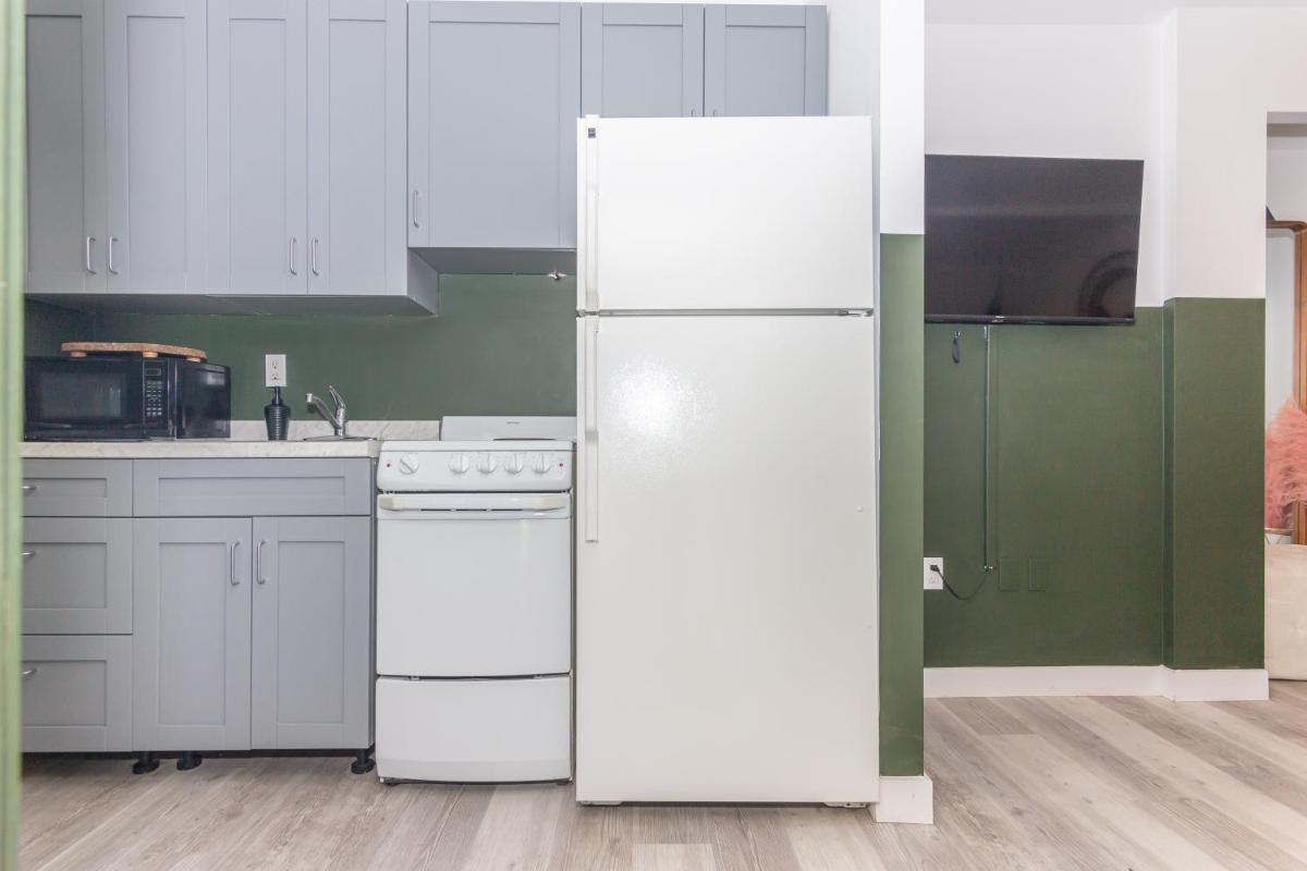 Studio Miami with Backyard - Heart of Downtown and Wynwood - Housity