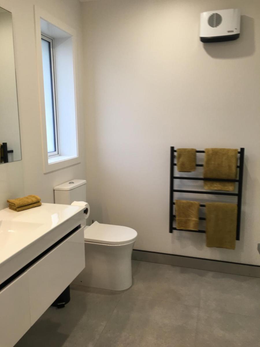 Lakeview Terrace Accommodation - Housity