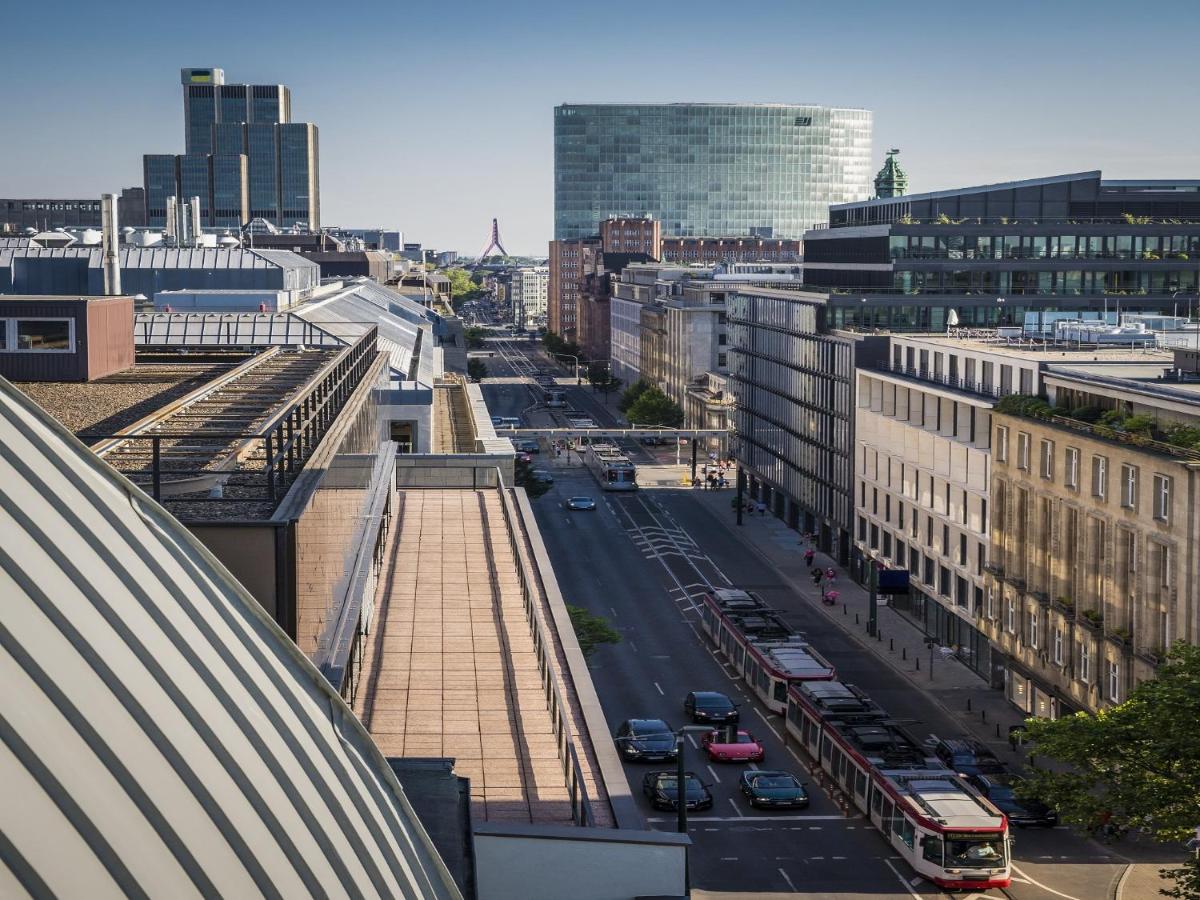 Ein allgemeiner Blick auf Düsseldorf oder ein Stadtblick von des Hotels aus