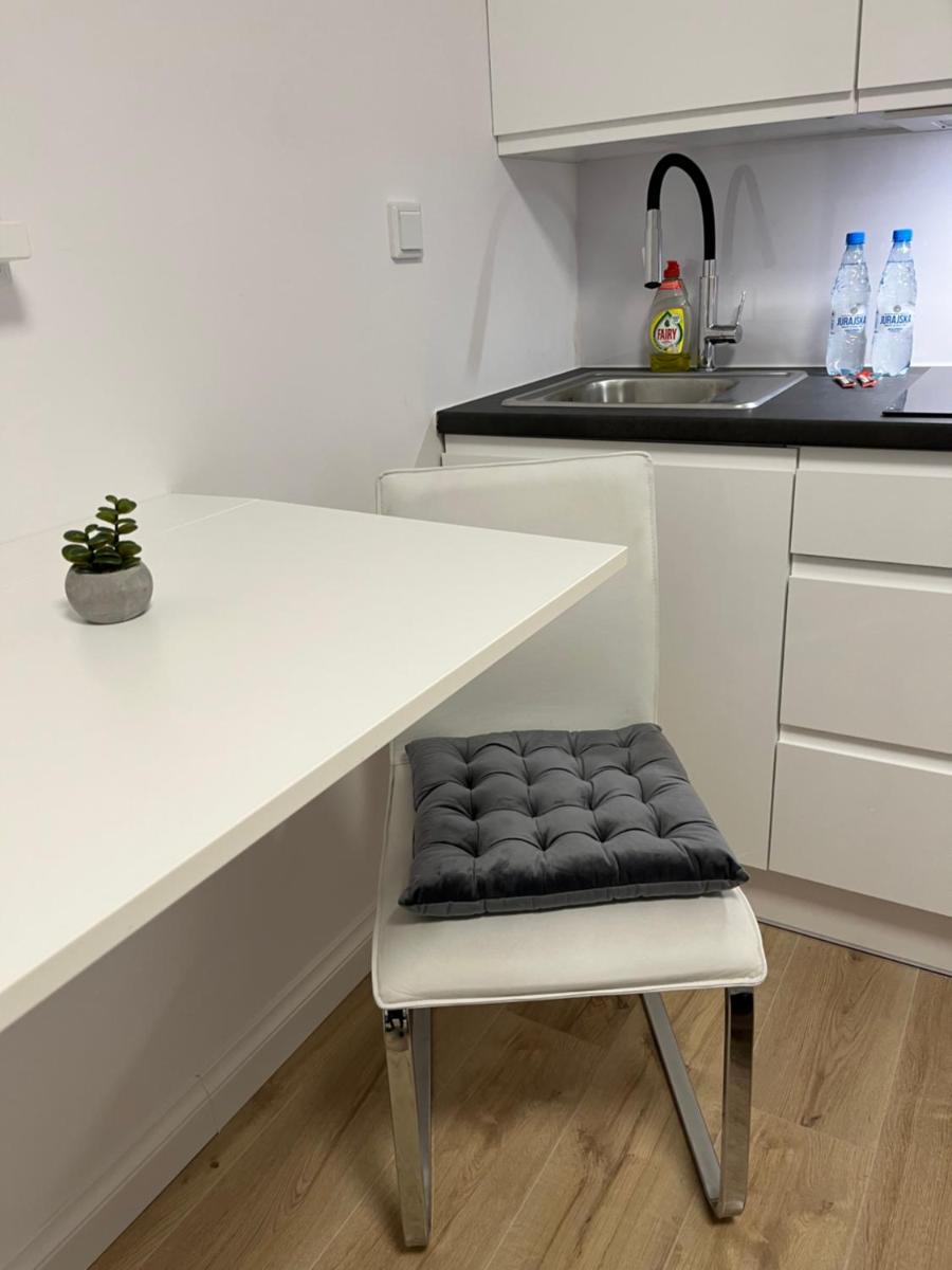 Apartament Modern Space Bella Vita Warsaw - Housity
