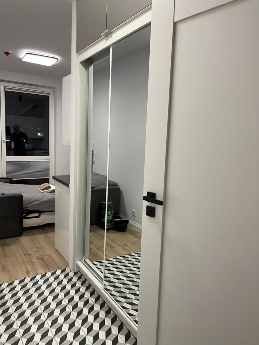 Apartament Modern Space Bella Vita Warsaw - Housity
