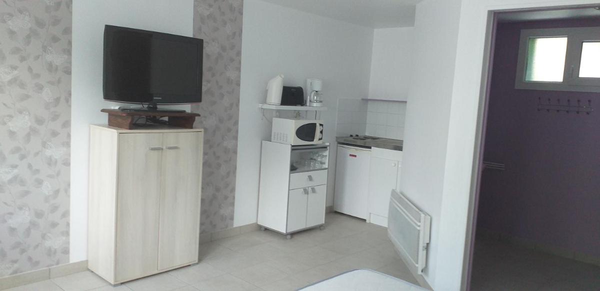 joli petit studio a la campagne - Housity
