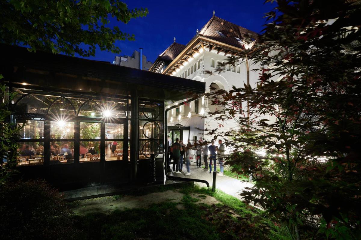La Boheme - Housity