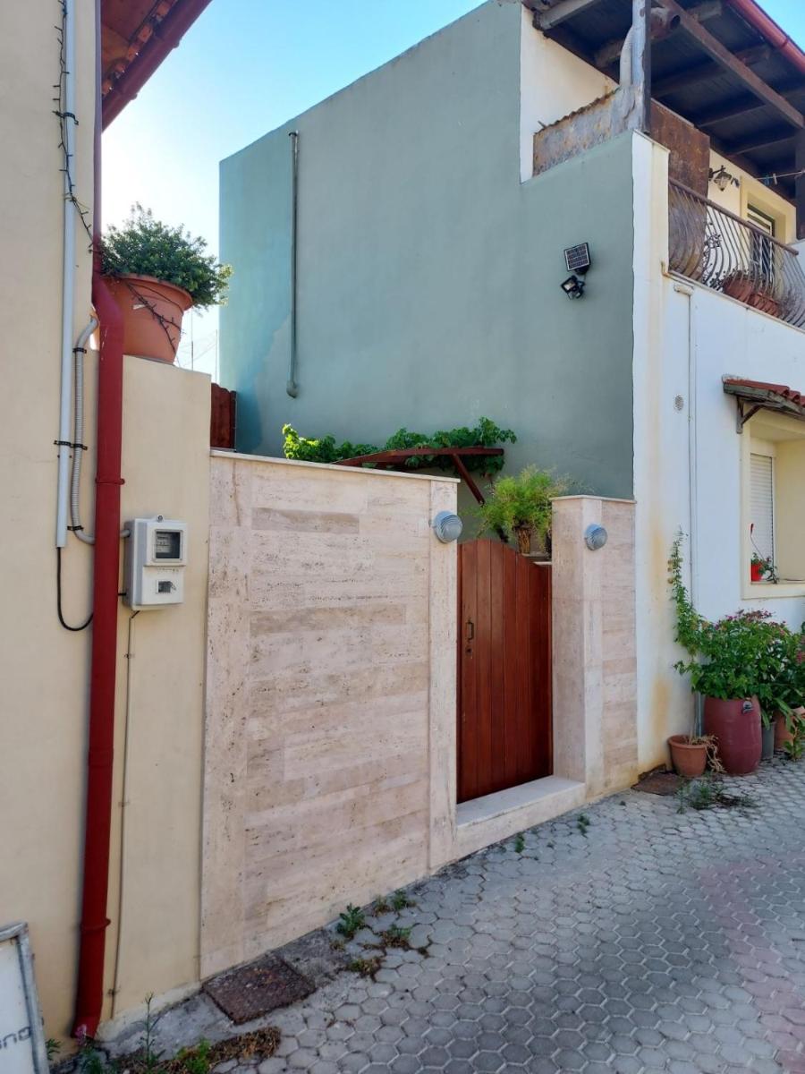 Kostogiorgis Home - Housity