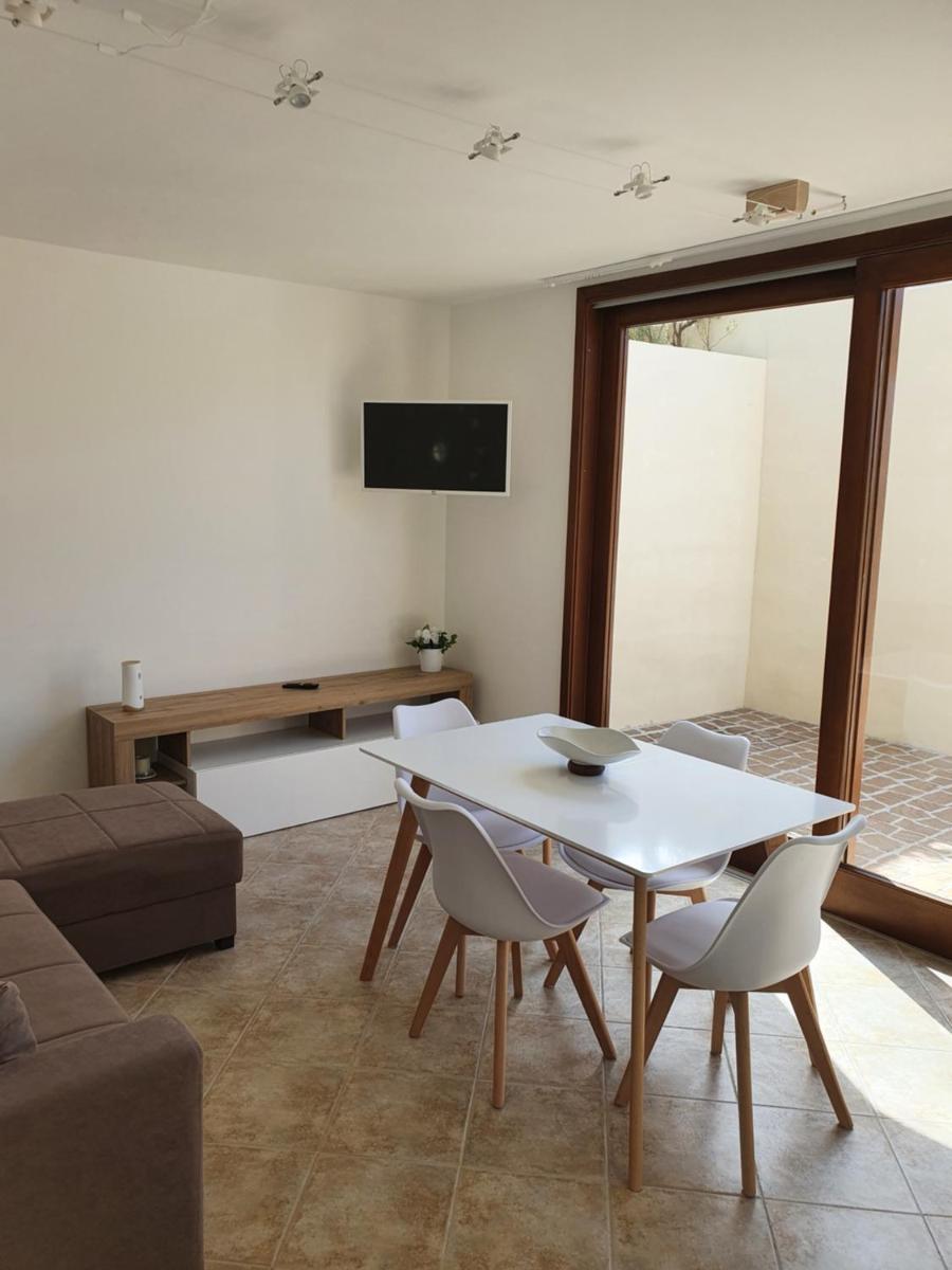 Dancing Apartment - Housity