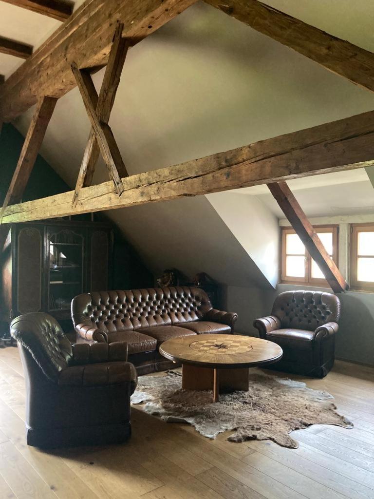 (J) Altbau Zimmer in anif - Housity