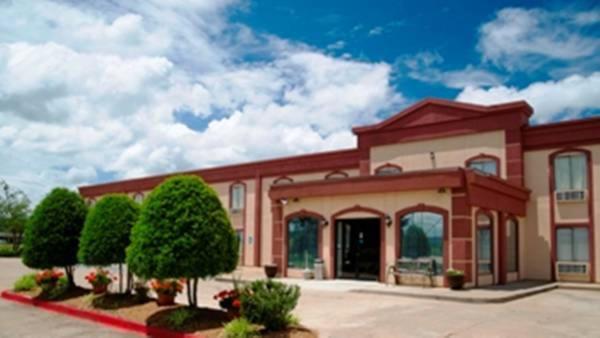 Rest Inn Fort Smith - Housity