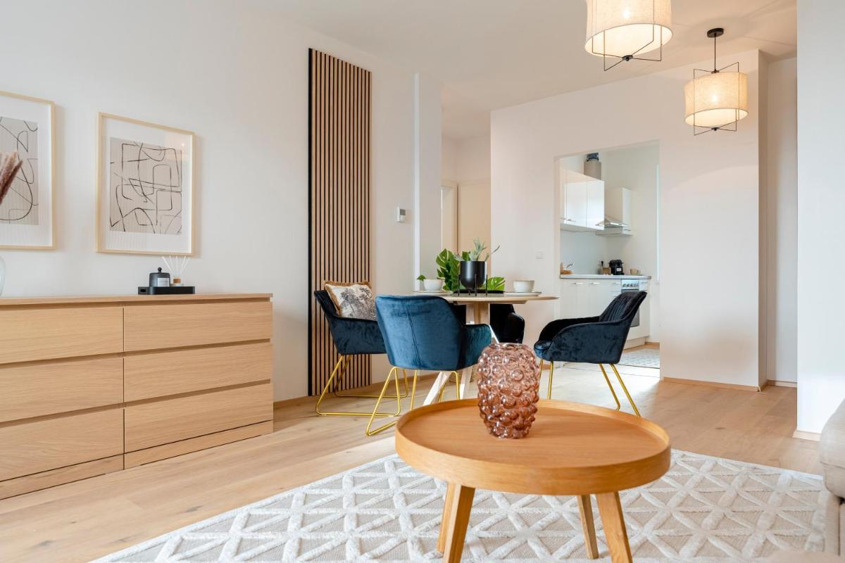 revLIVING Garden Lounge am Steinertor Parkplatz inklusive - Hizvo