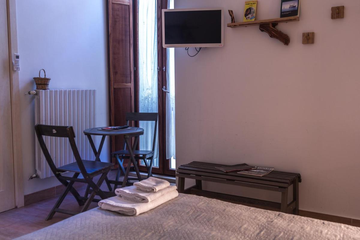 4 Camere A Trani - Housity