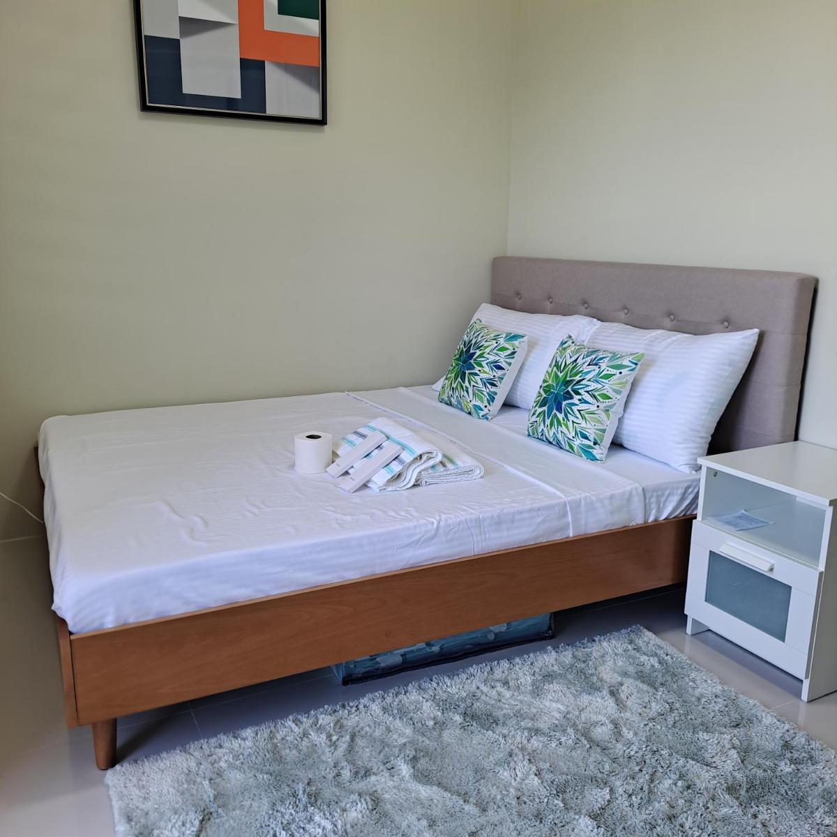 Brenthill Condo Suite - Housity