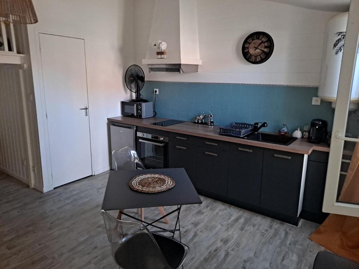 studio rénové et patio pour vélo - Housity