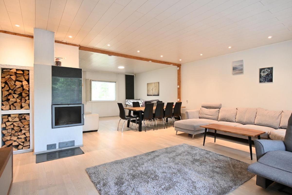 Spacious residential house - Housity