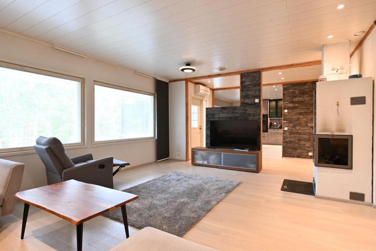 Spacious residential house - Housity
