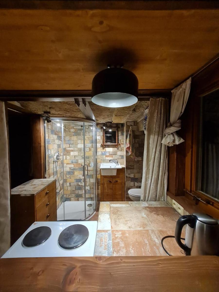 Bivak 14 - Krásný malý apartmán pro milovníky skal a přírody - Housity