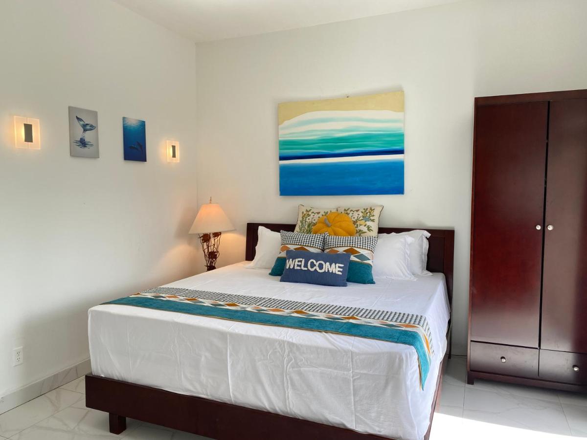 Suitetrails - Lovely 2-bedroom Apartment in Venetian Road