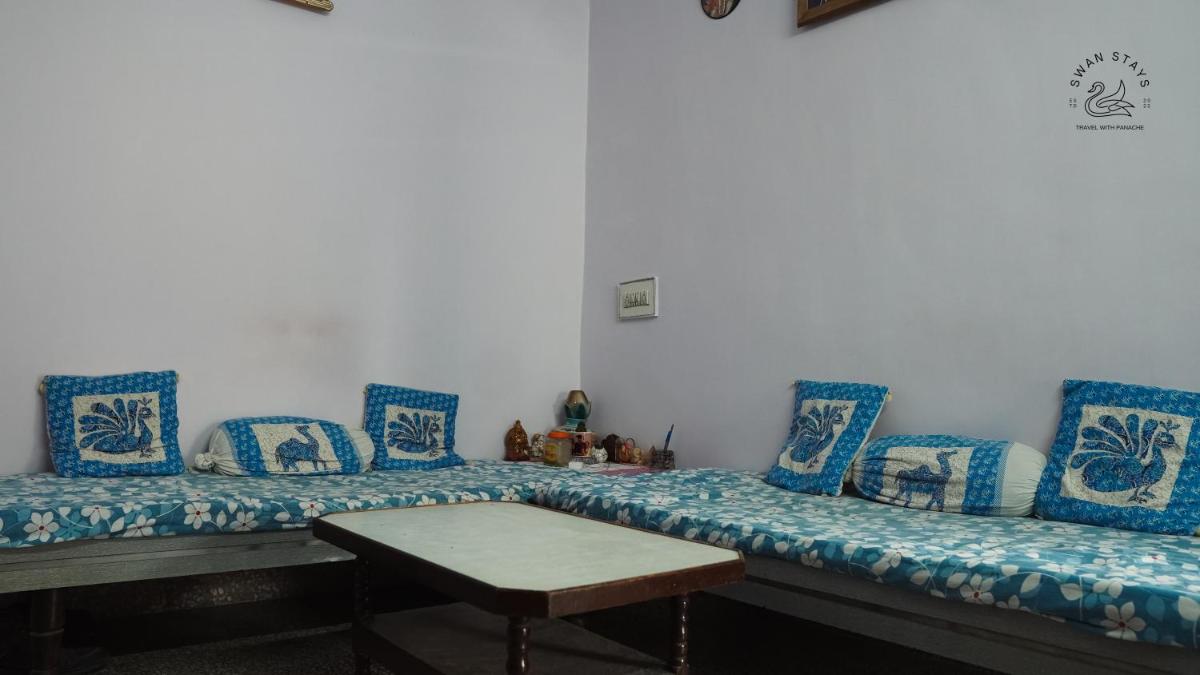 Stay with Music Artist RAME in 1BHK Home/Studio - SwanStays - Housity