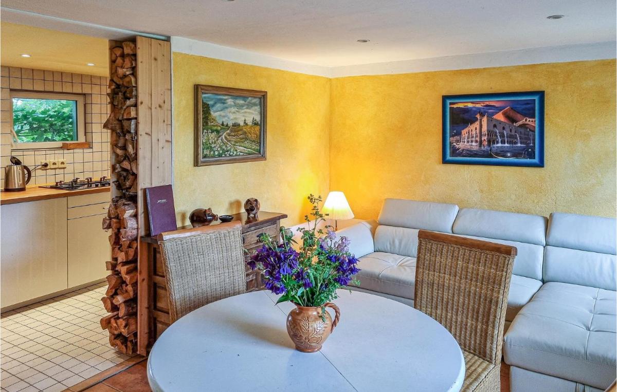Gorgeous Home In Tharandt With Wifi - Housity