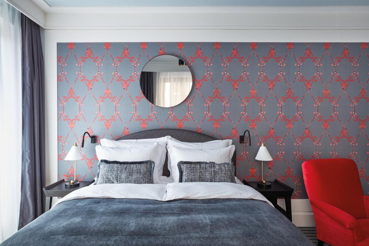 Ein Bett oder Betten in einem Zimmer der Unterkunft TORTUE Hamburg Ein Bett oder Betten in einem Zimmer der Unterkunft TORTUE Hamburg