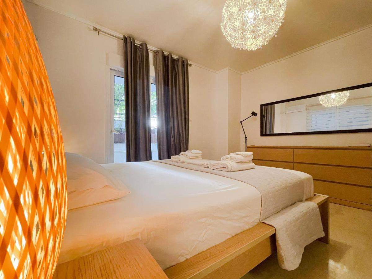 Key Biscayne Charming 50sqm Apt In Paleo Faliro - Housity