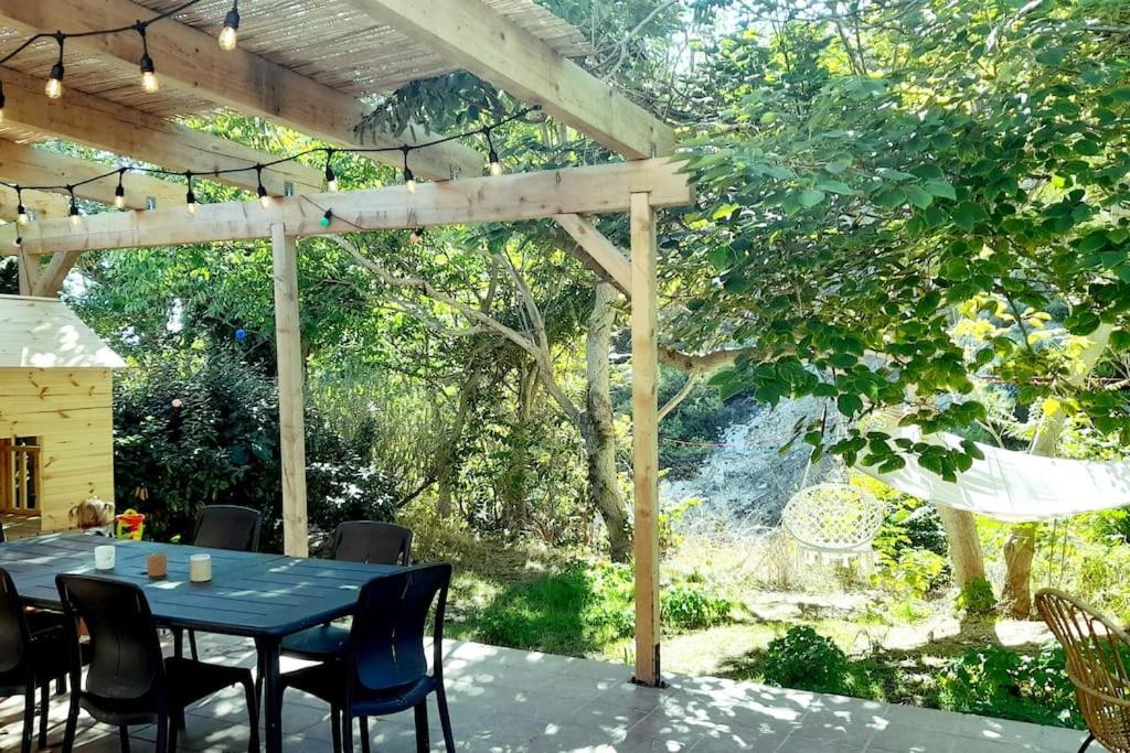 Petite maison rénovée- Niolon à la mer - Housity