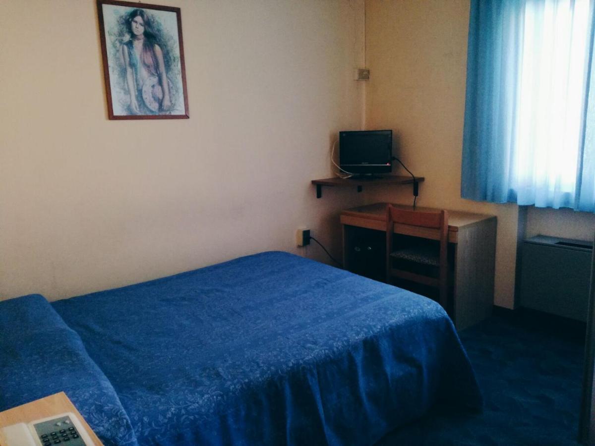 Hotel One Via Roma, 82 - Housity