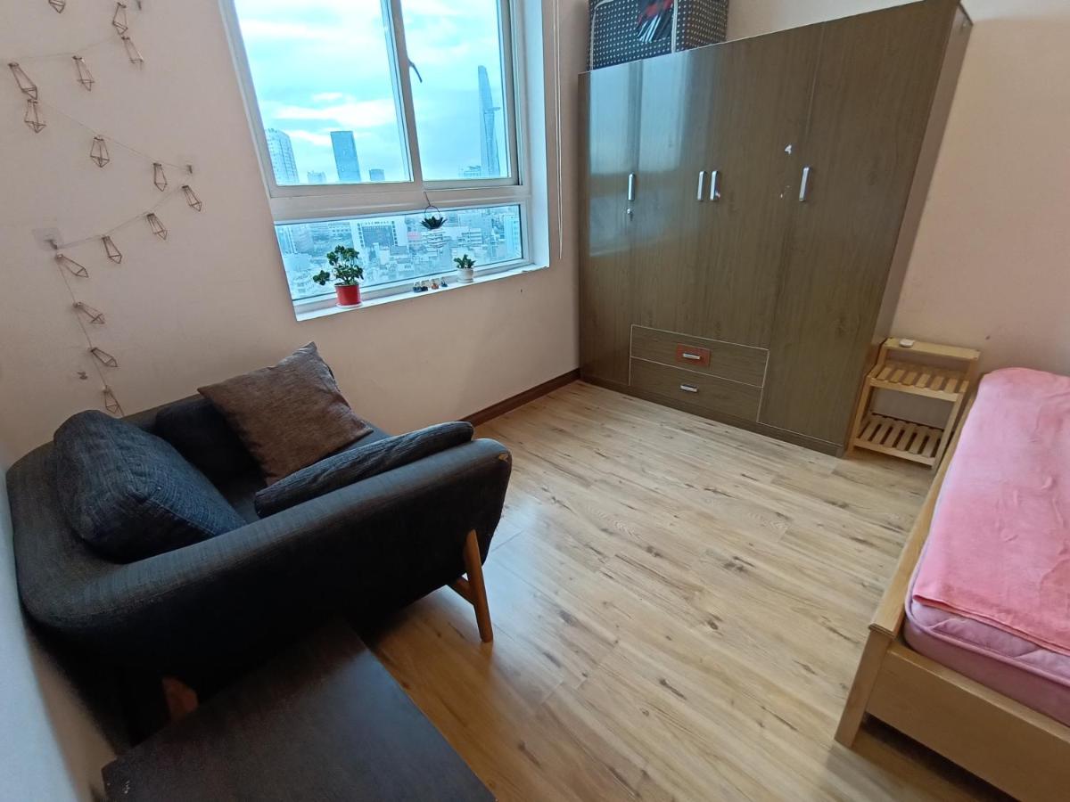 Suitetrails - Private room 1 in Nup Saigon Homestay