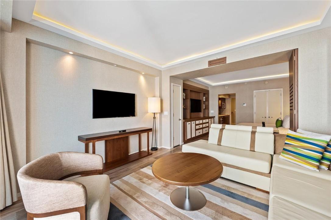 Luxury Suite at Conrad Fort Lauderdale - Housity