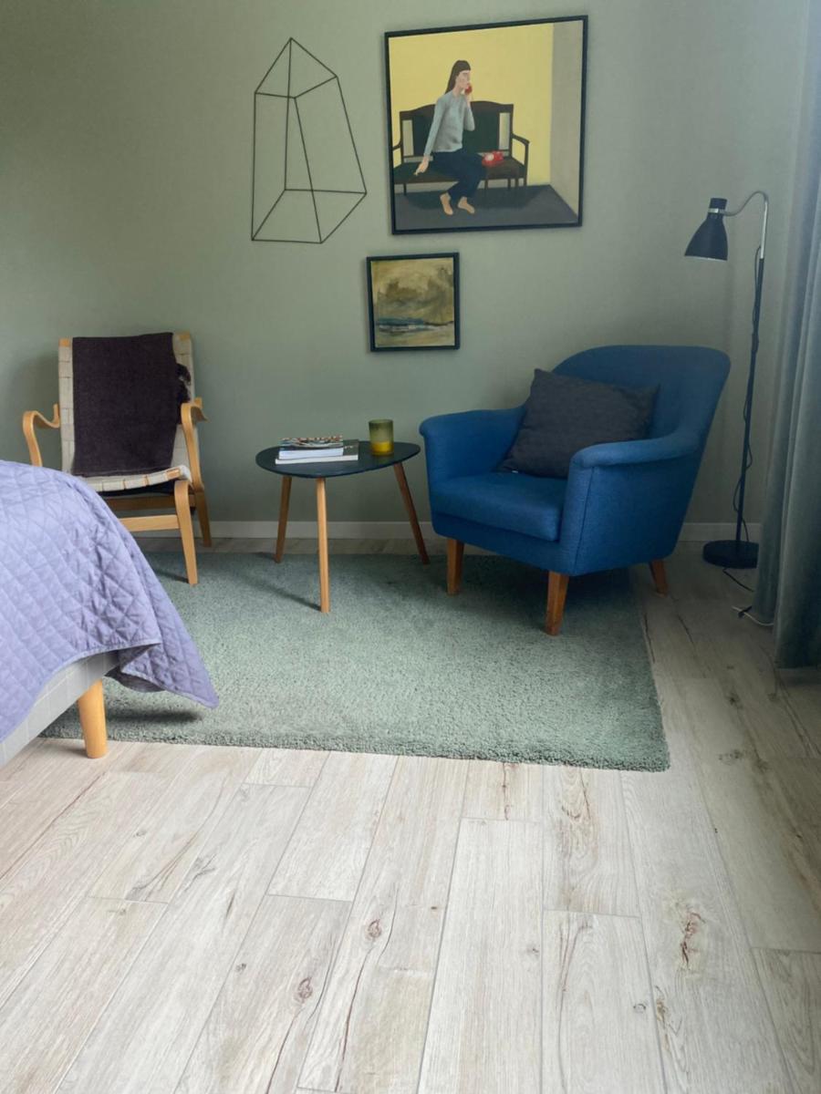 Central lägenhet med egen sjö - Housity
