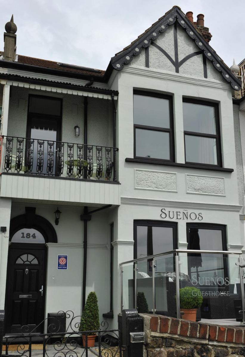 Suenos Guesthouse - Housity
