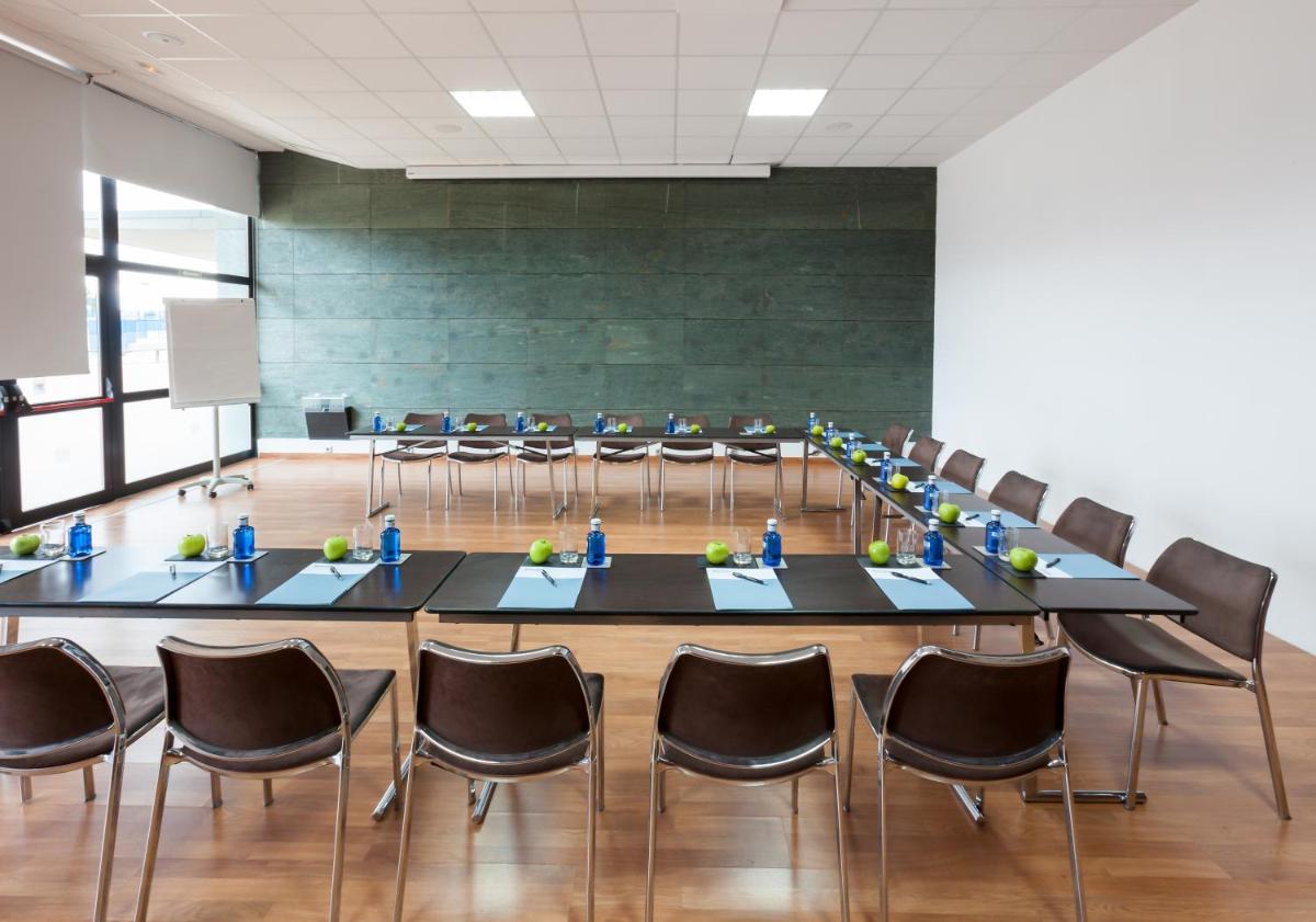 Zona business o sala de conferencias en Occidental Aranjuez