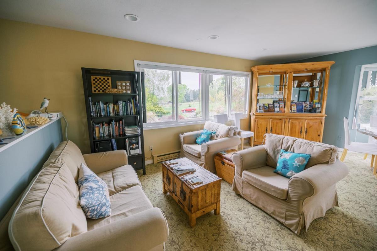 Trumpeter Inn - Housity