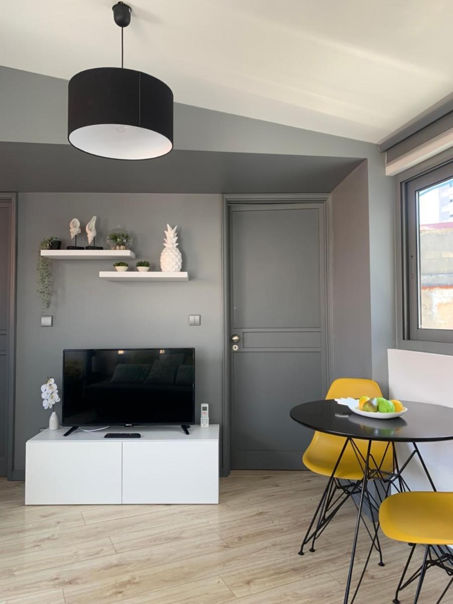 Blue Salinas - Housity