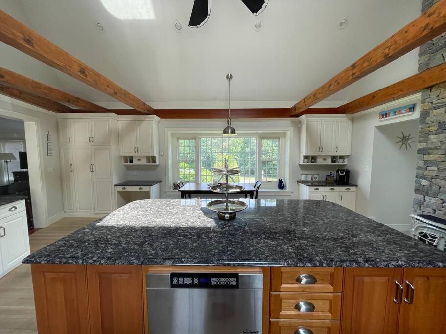4 Bedroom cape-house - Housity