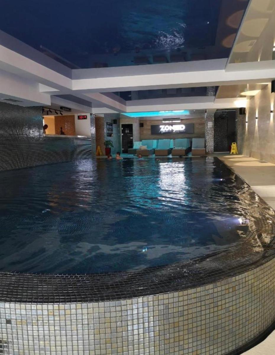 Apart Hotel & spa Zoned II, Kopaonik, apartman Lukač - special benifit Children up to 17 of age accompanied by two adutls staj for free! FREE PARKING! - Housity