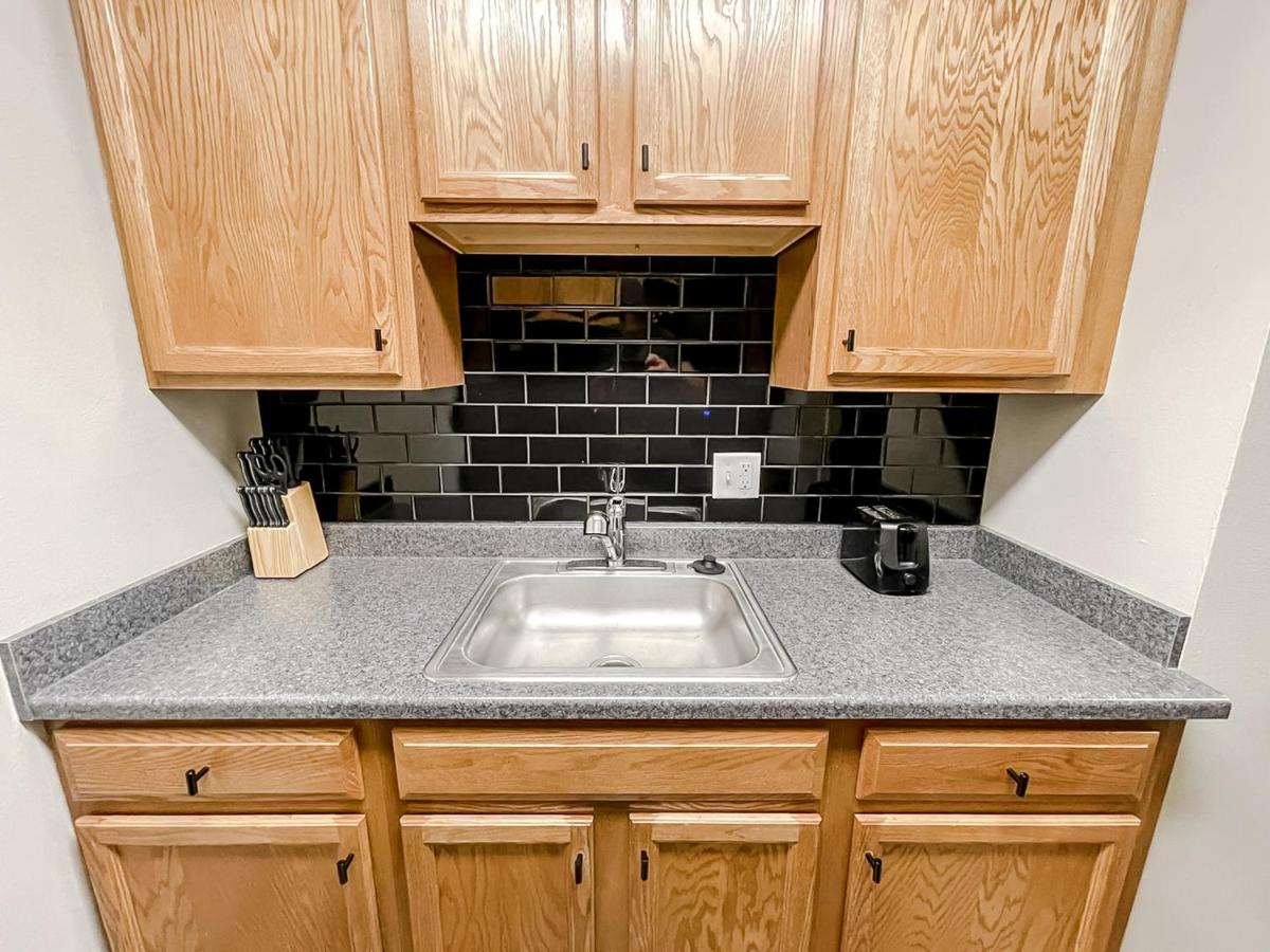 Endearing 1BD/1BA Des Moines Apartments - Housity