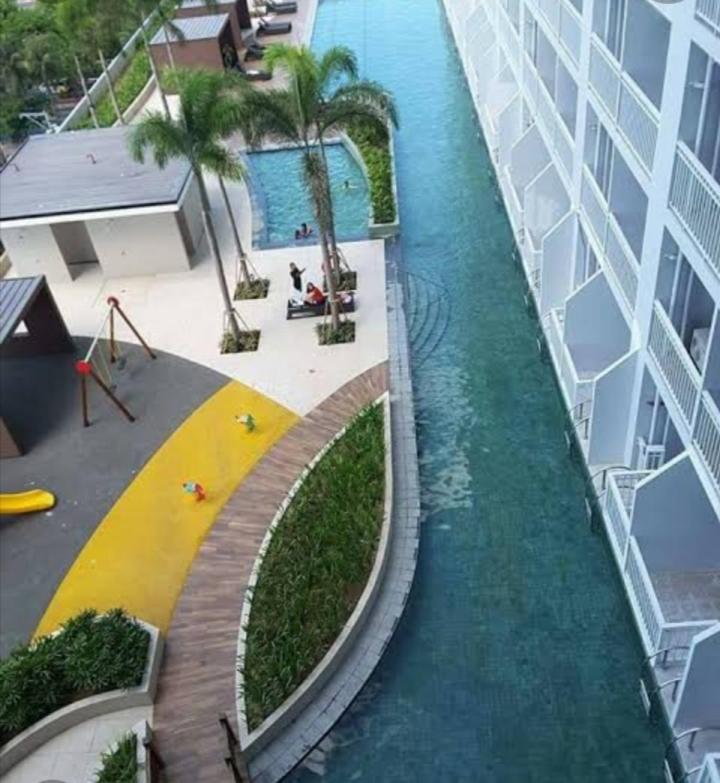 Breeze Staycation - Housity