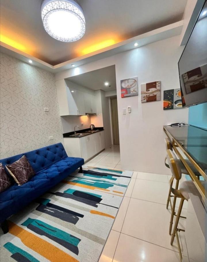 Breeze Staycation - Housity