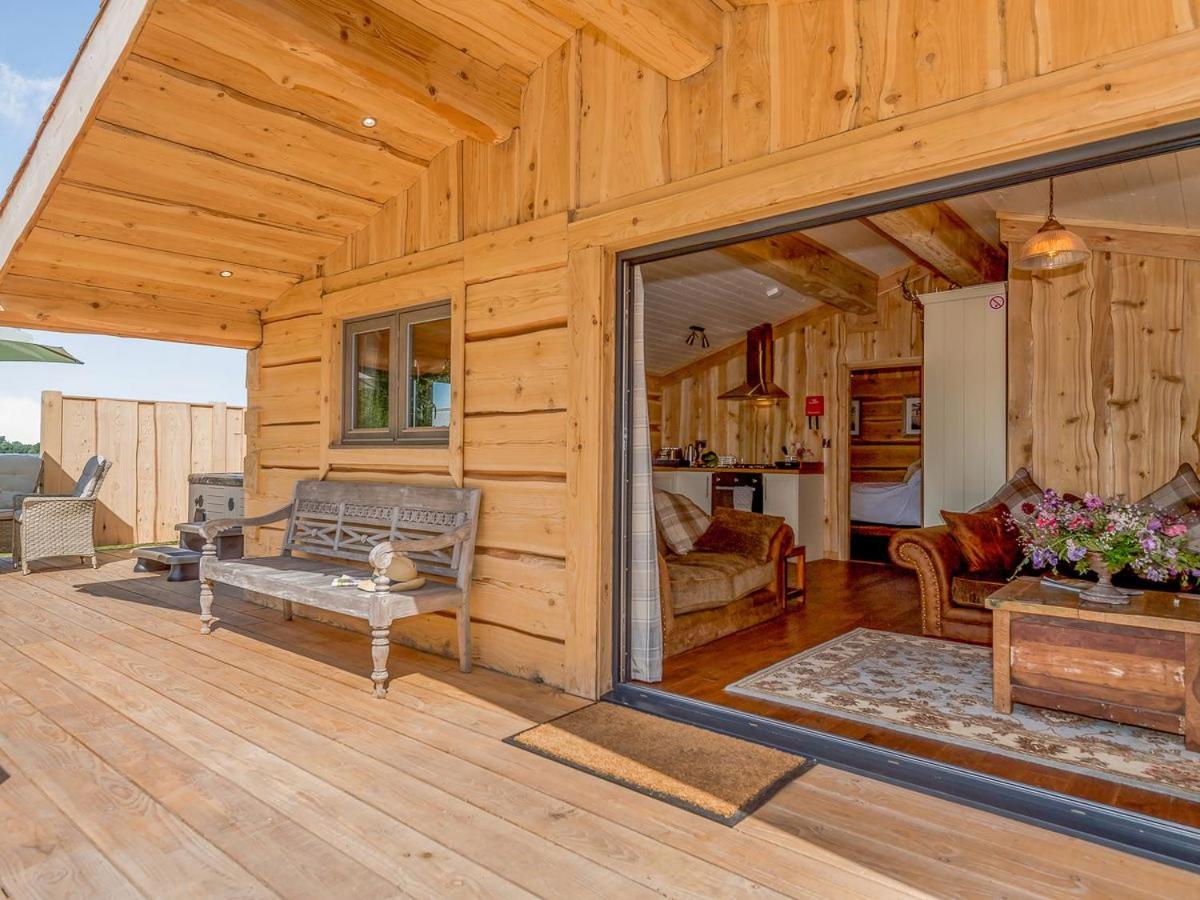 Kingfisher Cabin - Housity
