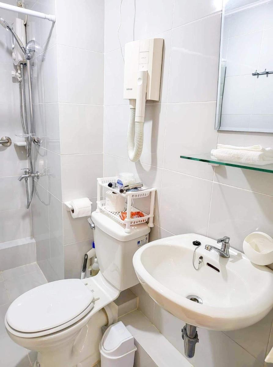 Cozy and Modern Staycation w/ 2 Bedrooms-One Spatial Condominium Iloilo - Housity