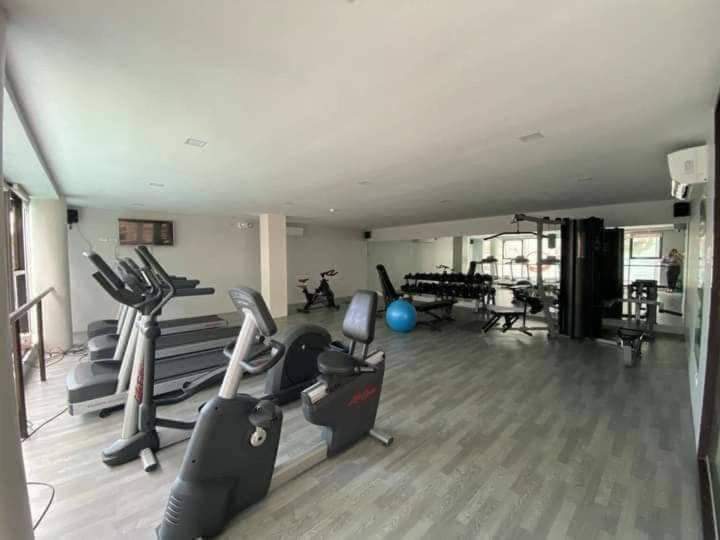 Cozy and Modern Staycation w/ 2 Bedrooms-One Spatial Condominium Iloilo - Housity