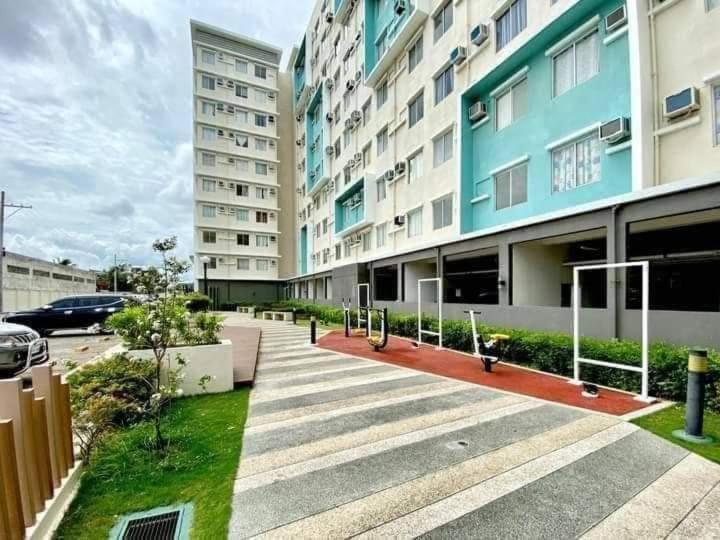 Cozy and Modern Staycation w/ 2 Bedrooms-One Spatial Condominium Iloilo - Housity