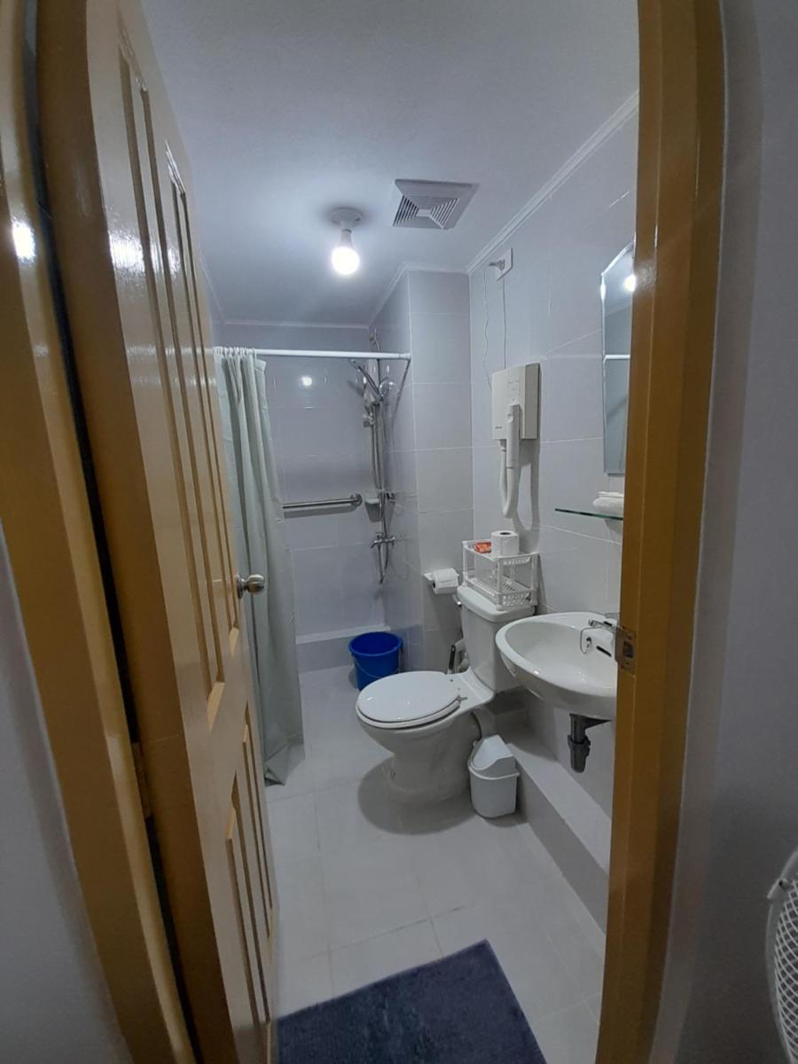 Suitetrails - Cozy and Modern Staycation w/ 2 Bedrooms-One Spatial Condominium Iloilo