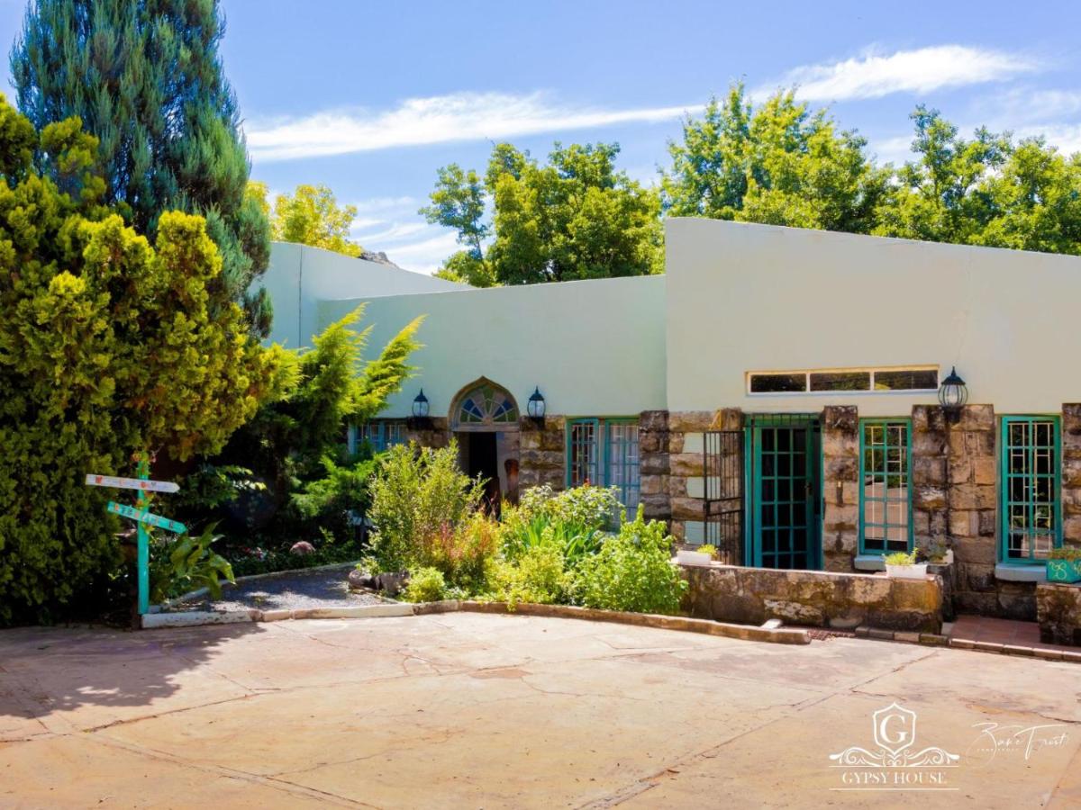 Gypsy Wagons and Vans, Clarens - Housity