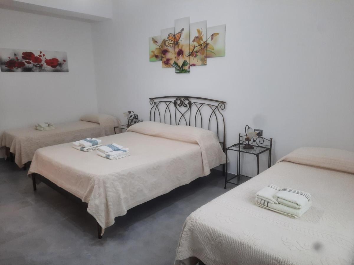 CENTRAL ROOMS TORTOLI' - Housity